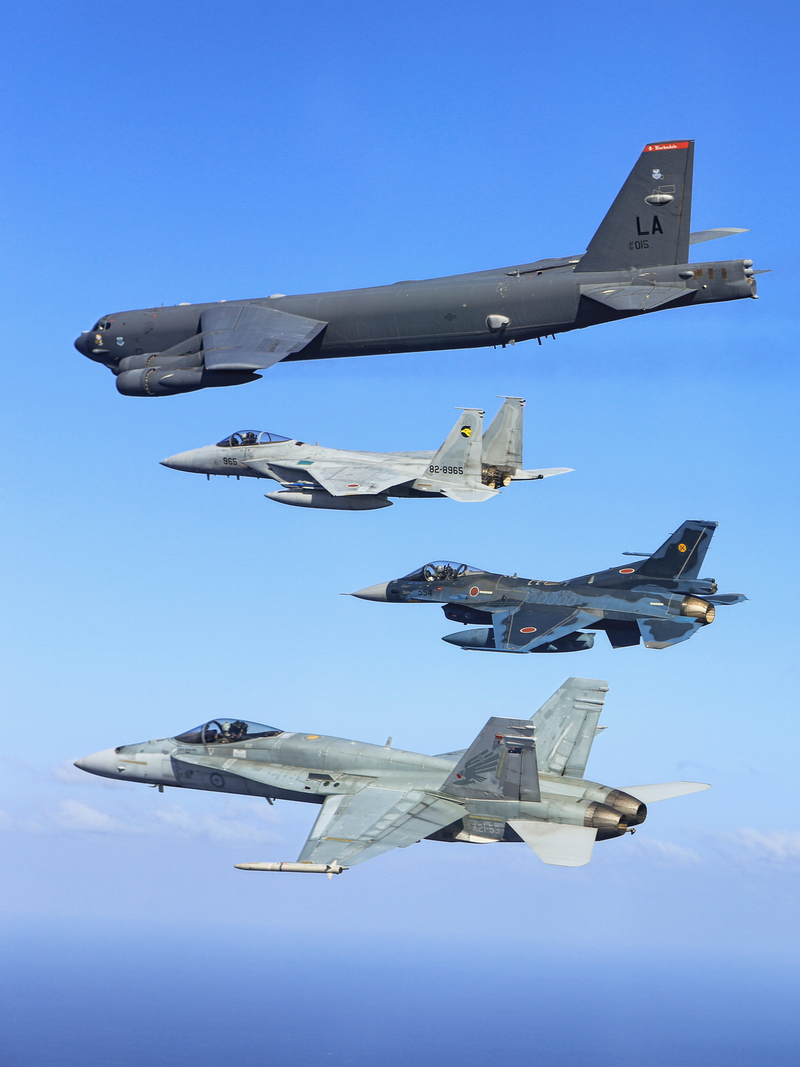 Illustration for article titled This Pacific Air Drill Trains Allies To Both Save Lives And Take Them